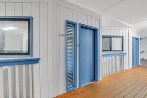 Interior - Modern Ocean Oasis - Private Beach • Pool • OceanViews (Hilton Head Island)