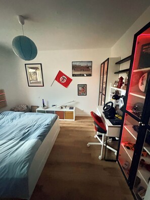 4 bedrooms, iron/ironing board, travel cot, WiFi - Family villa with pool & summer kitchen 15 min from the capitole (Beaupuy)