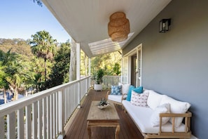 Property grounds - Frogs Hollow Poolside Sanctuary near Avalon Beach (Avalon Beach)