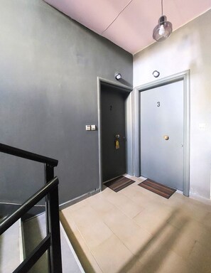 Interior - jim villa2 family apartment wi-fi 500 starling we accept pets (killini)