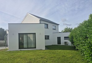 Exterior - Ty cocon, quiet family home - near Gulf of Morbihan (Colpo)