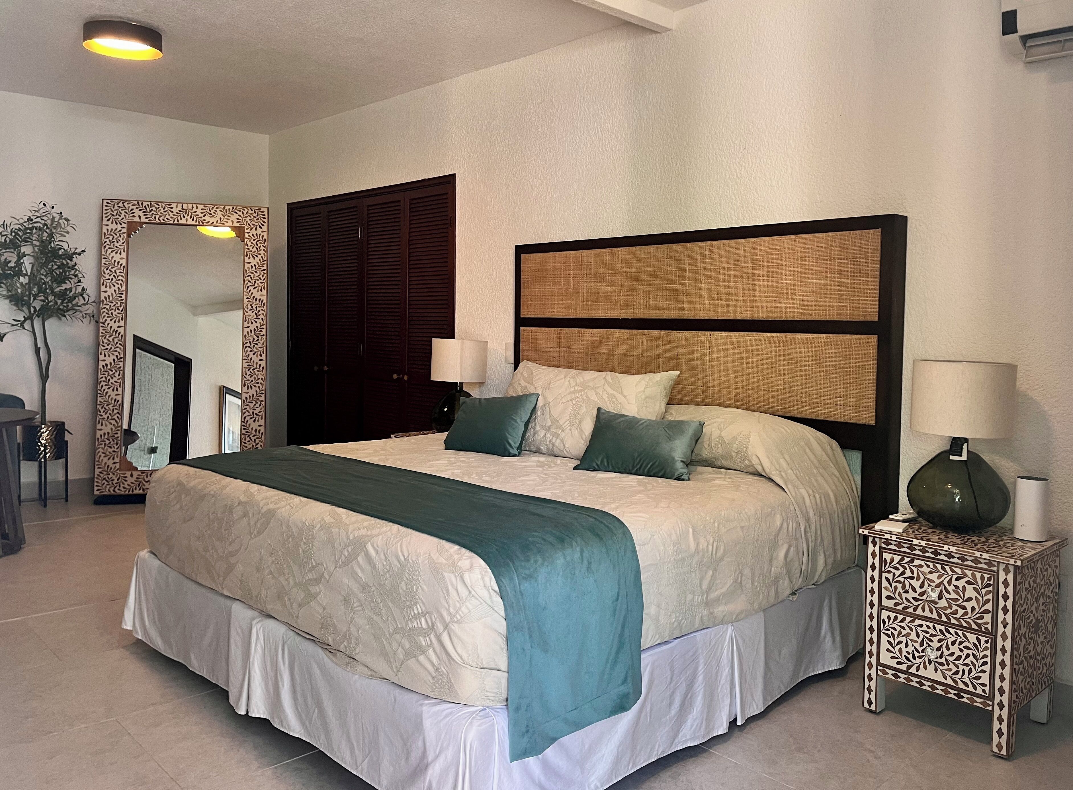 Luxury Suite, Patio, Garden View | In-room safe, desk, laptop workspace, blackout curtains