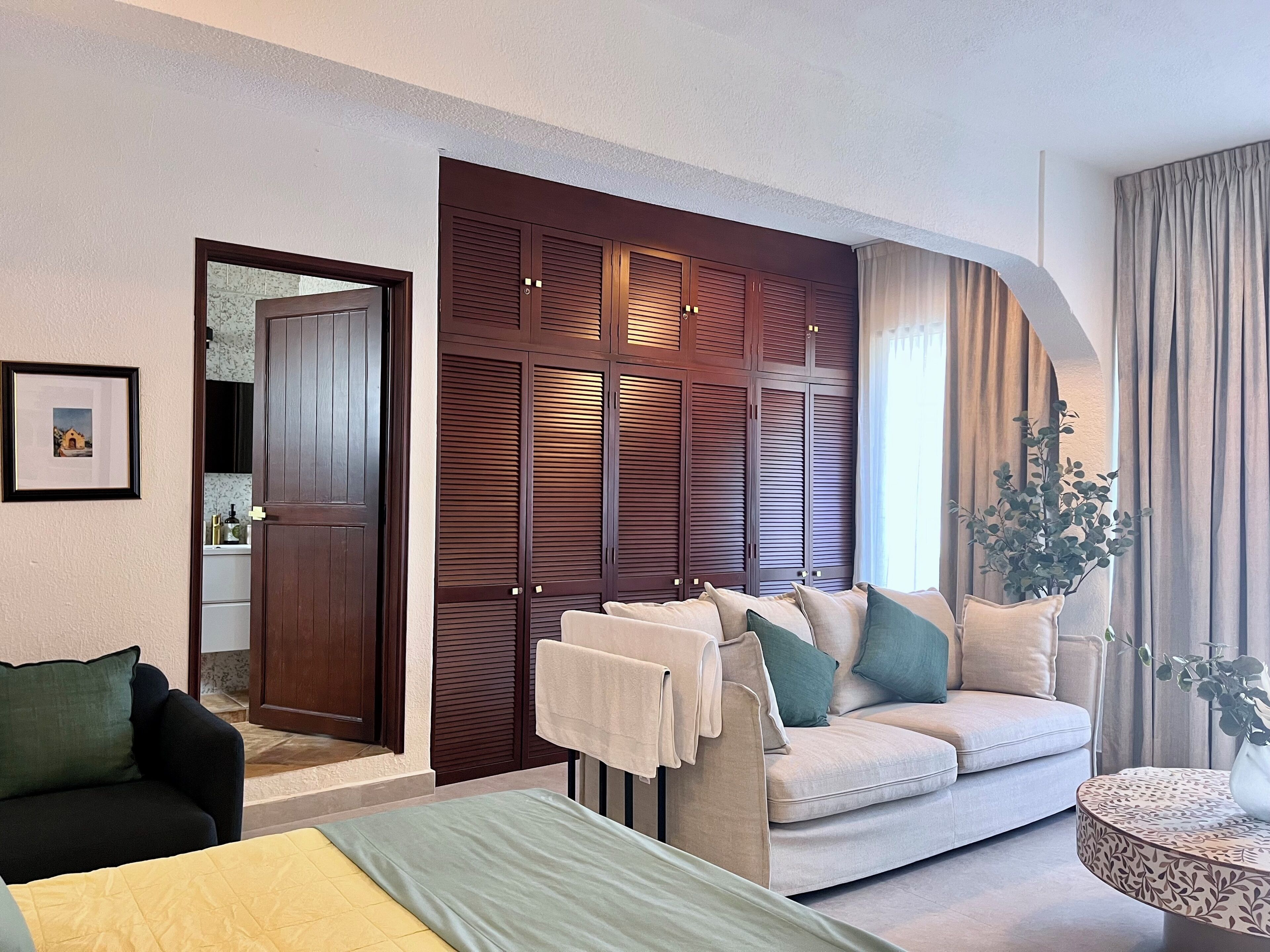 Superior Suite, Pool View | In-room safe, desk, laptop workspace, blackout curtains