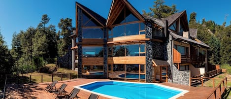 Piscine extérieure