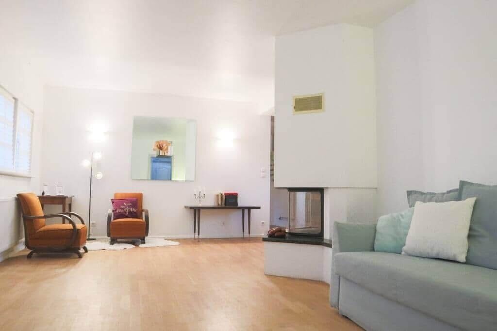 Deluxe Apartment | Living area