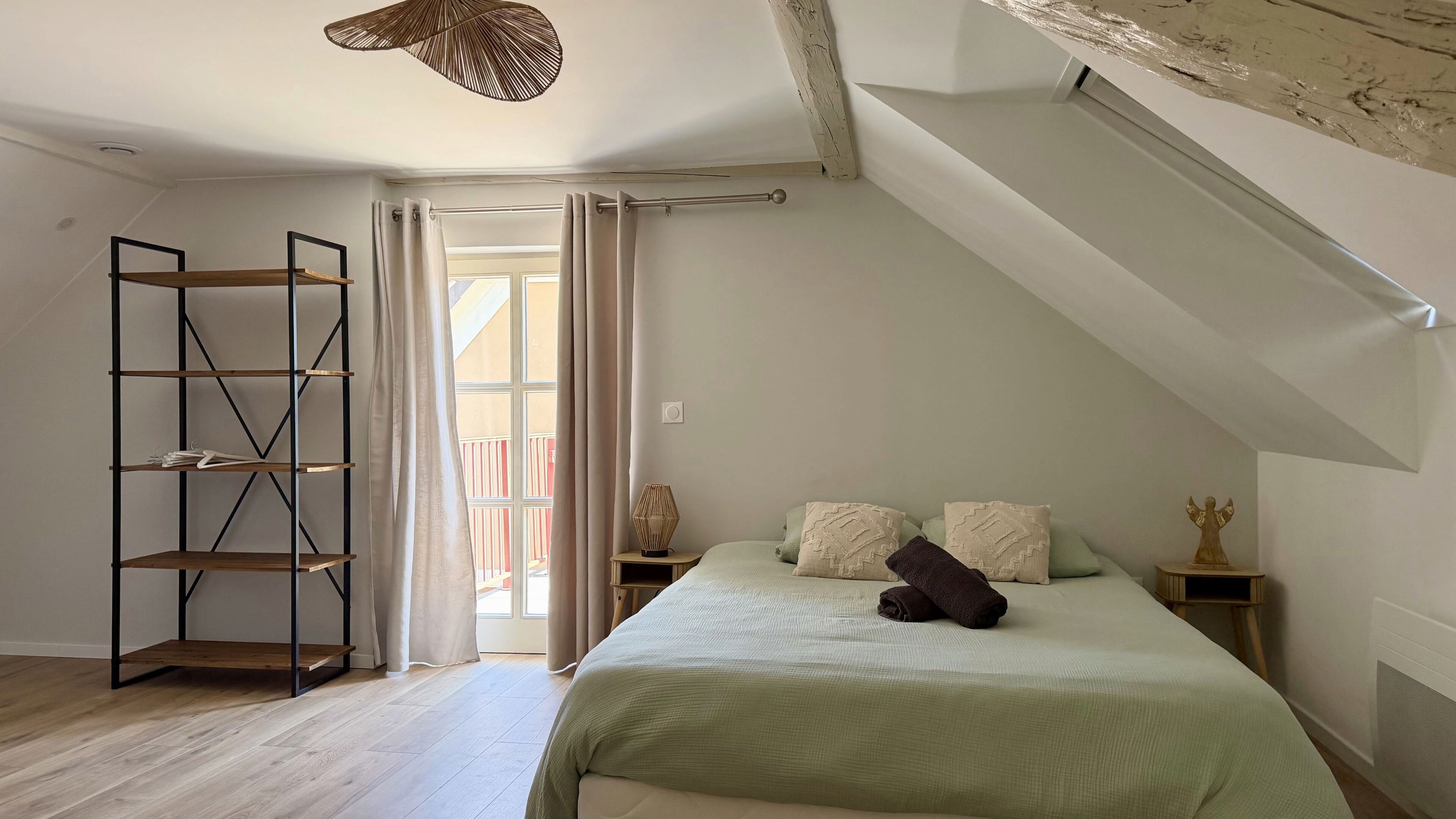 Departamento Confort, vista al jardín | Insonorización y wifi gratis 