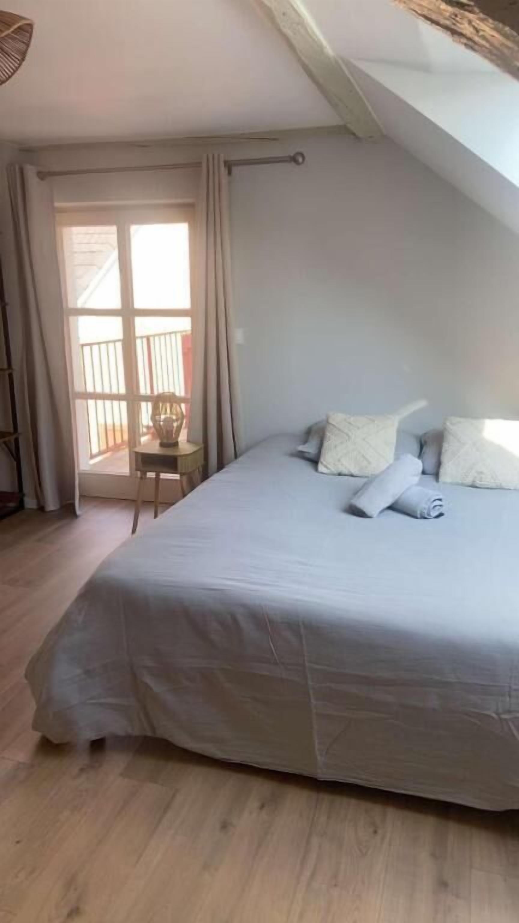 Departamento Confort, vista al jardín | Insonorización y wifi gratis 