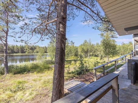 Terrace/patio. Sevettijärventie 8753 by Interhome