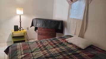 Basic Single Room | Free WiFi