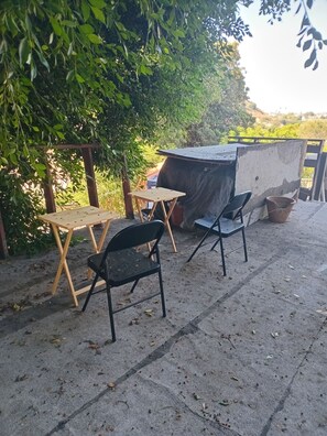 Terrace/patio - Baldwin Hills Bed and Breakfast (Los Angeles)