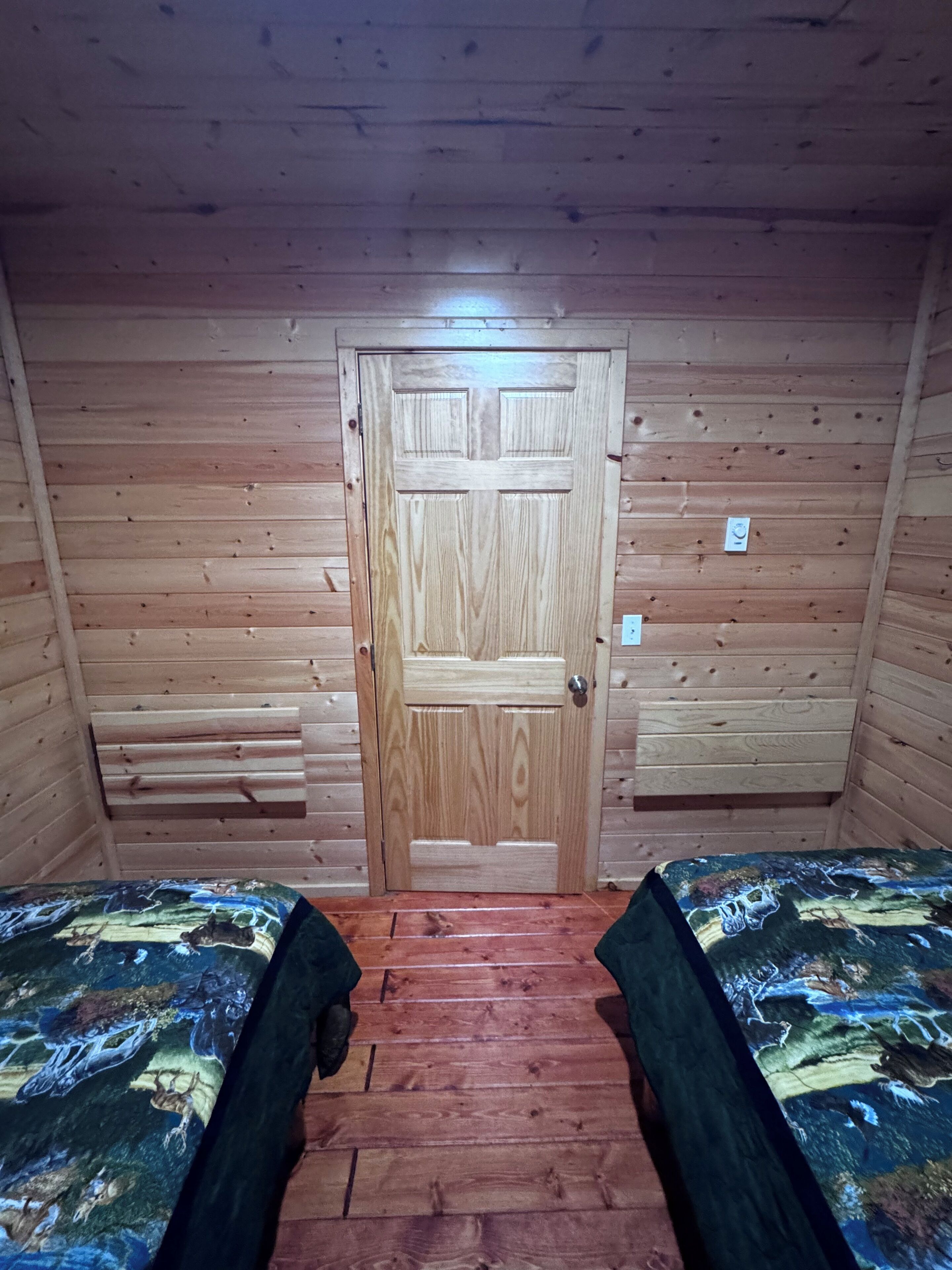 2 habitaciones, wifi gratis y ropa de cama 