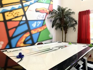 Games room - This Isn’t Just a Stay… It’s an Experience (Huber Heights)