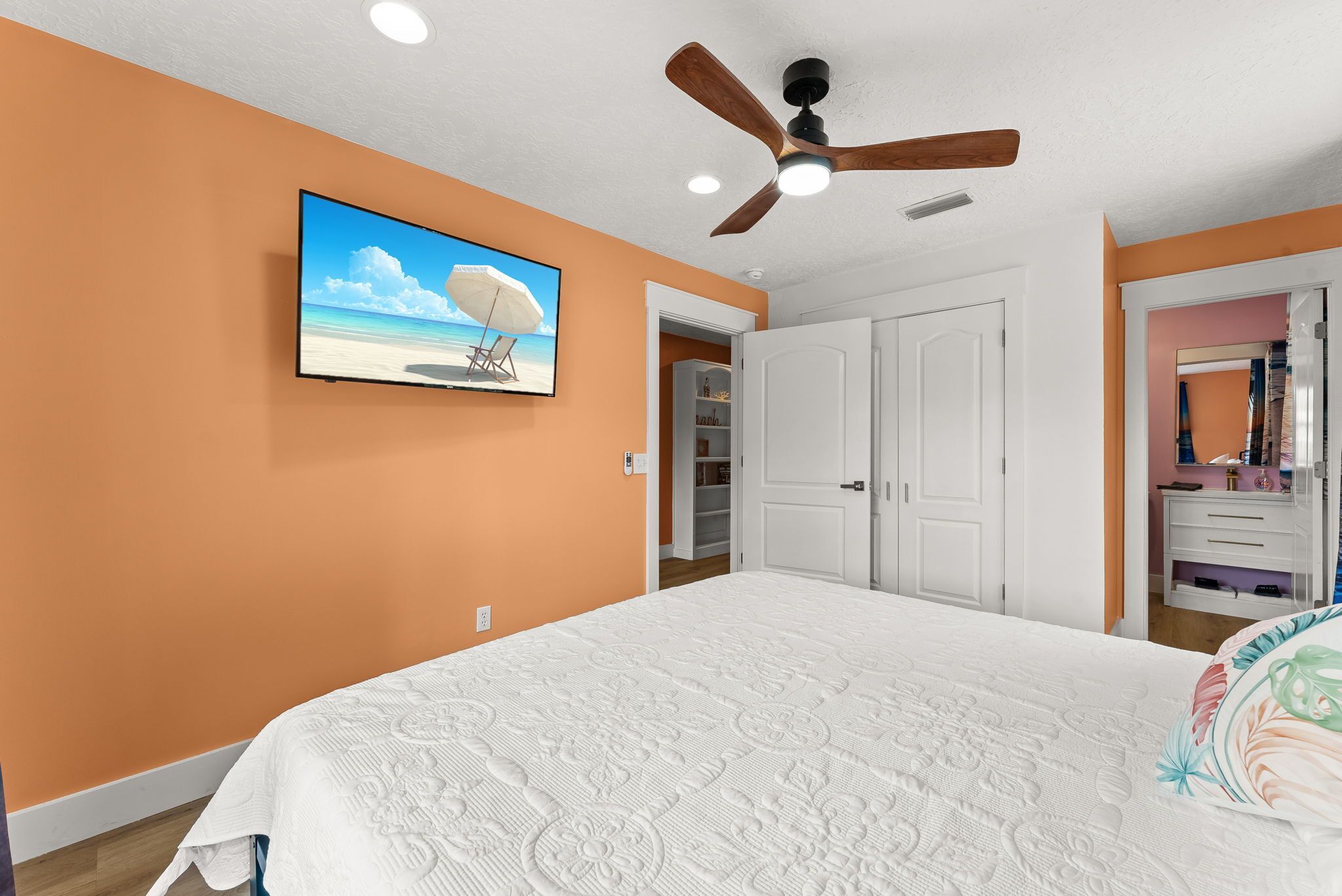 5 chambres, fer et planche à repasser, Wi-Fi gratuit, draps fournis
