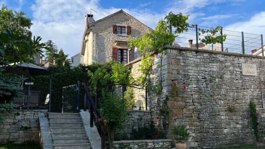 Istrian Private Garden Oasis