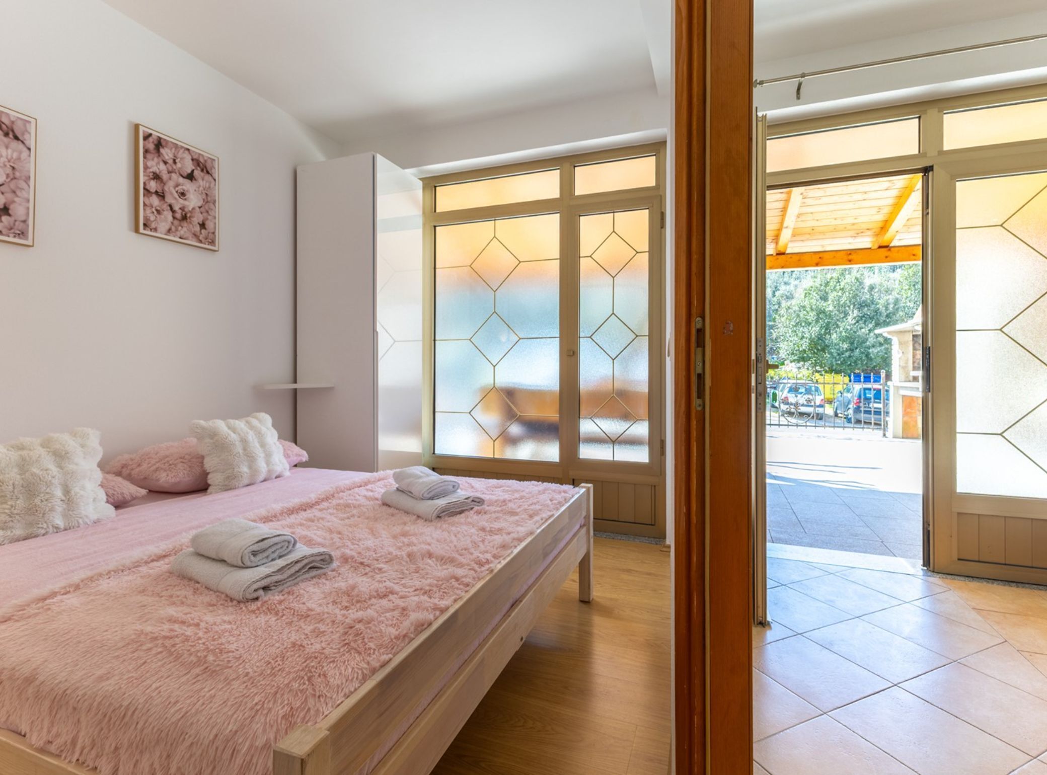 5 habitaciones y cunas 