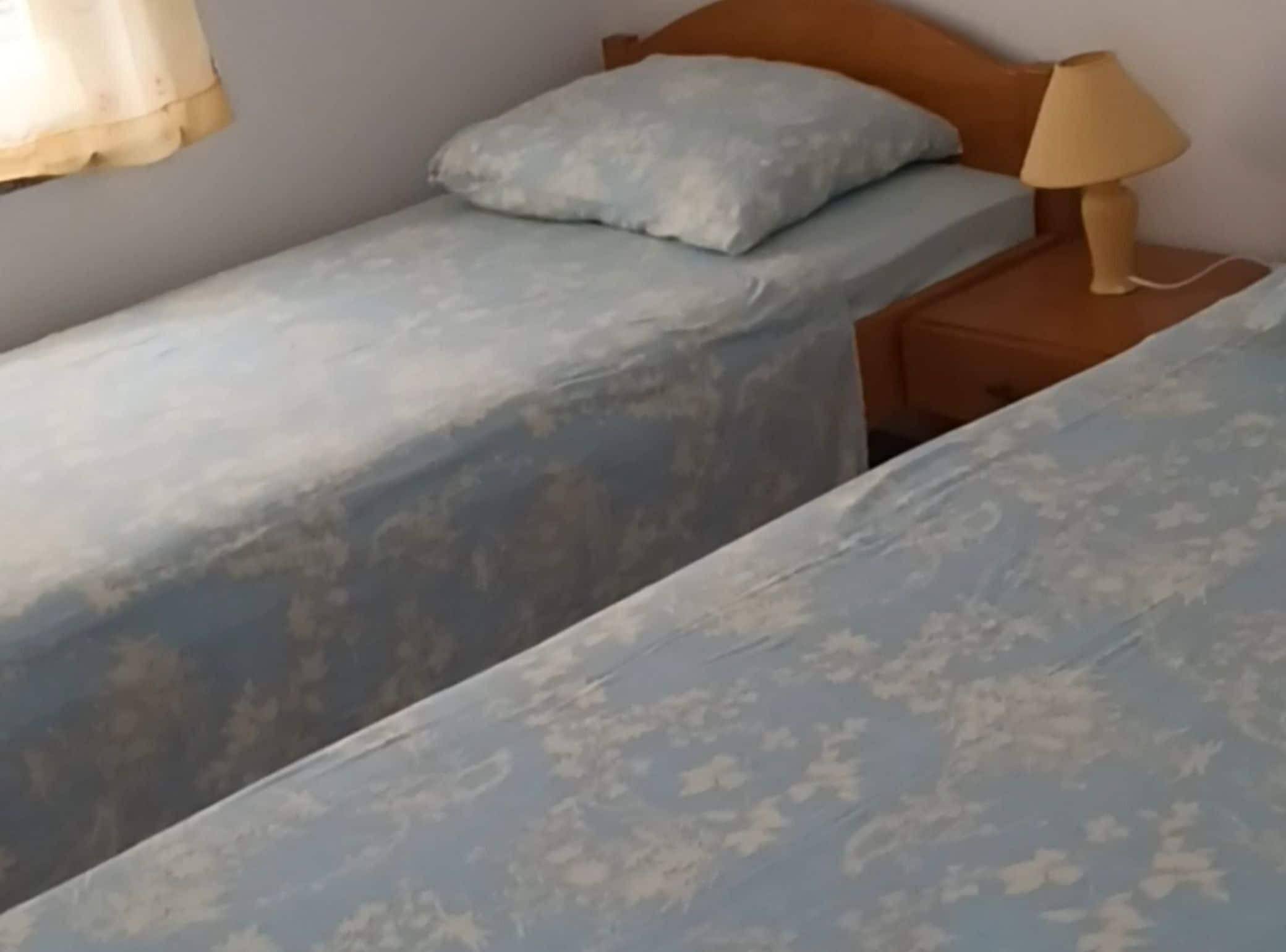 4 bedrooms, cribs (surcharge), WiFi (free)