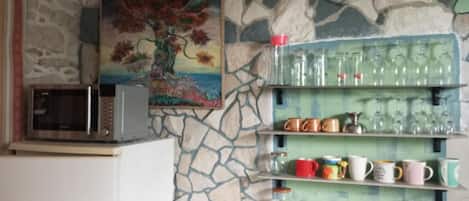 อพาร์ทเมนท์ (Apartment) | ครัวส่วนตัว | ตู้เย็น