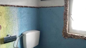 Apartment (Apartment) | Bathroom | Bathtub, towels