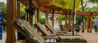 Raybow International Hotel