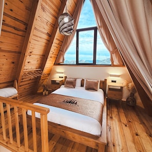 WiFi, bed sheets