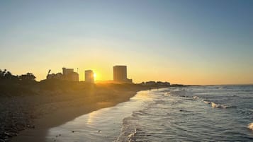 House, 4 Bedrooms, Smoking, Balcony | Beach