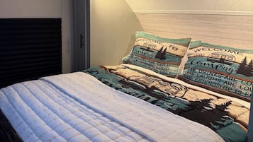 1 bedroom, free WiFi, bed sheets