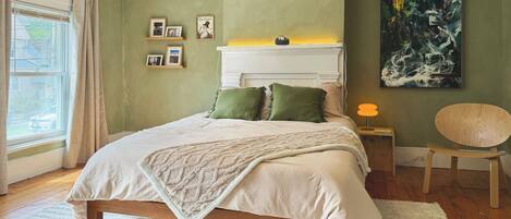 2 bedrooms, desk, free WiFi, bed sheets