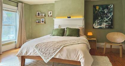 The Quaint House: Modern Heritage in Roundout Kingston Waterfront
