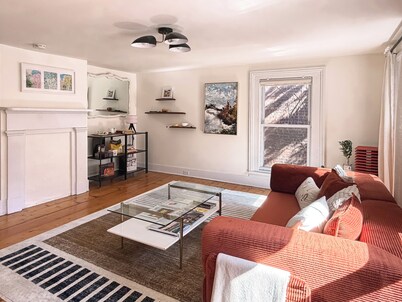 The Quaint House: Modern Heritage in Roundout Kingston Waterfront