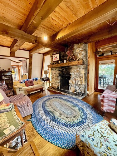 Rustic Pine Lodge - Cozy 4 BR Adirondack Escape