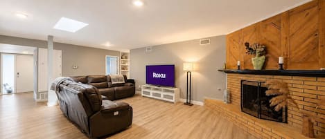 TV, fireplace, offices
