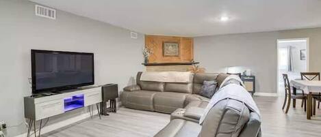 TV, fireplace, offices