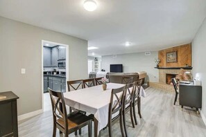 Dining - 5BR Retreat w/ Hot Tub, BBQ & Foosball (Spring Valley)