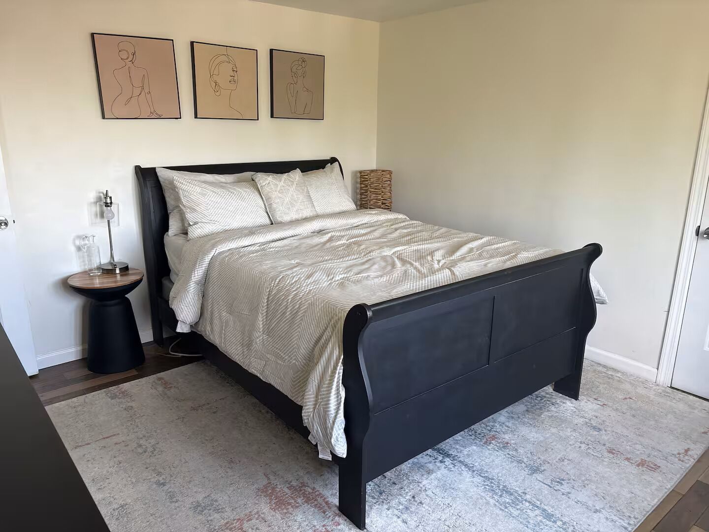 2 bedrooms, WiFi, bed sheets