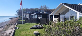 Unikt strandhus – bo helt ude ved vandkanten