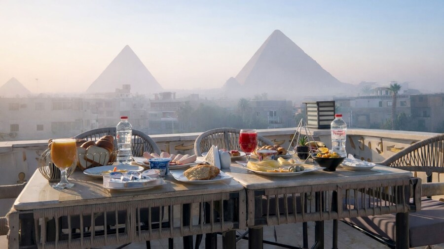 Pyramids Palace View