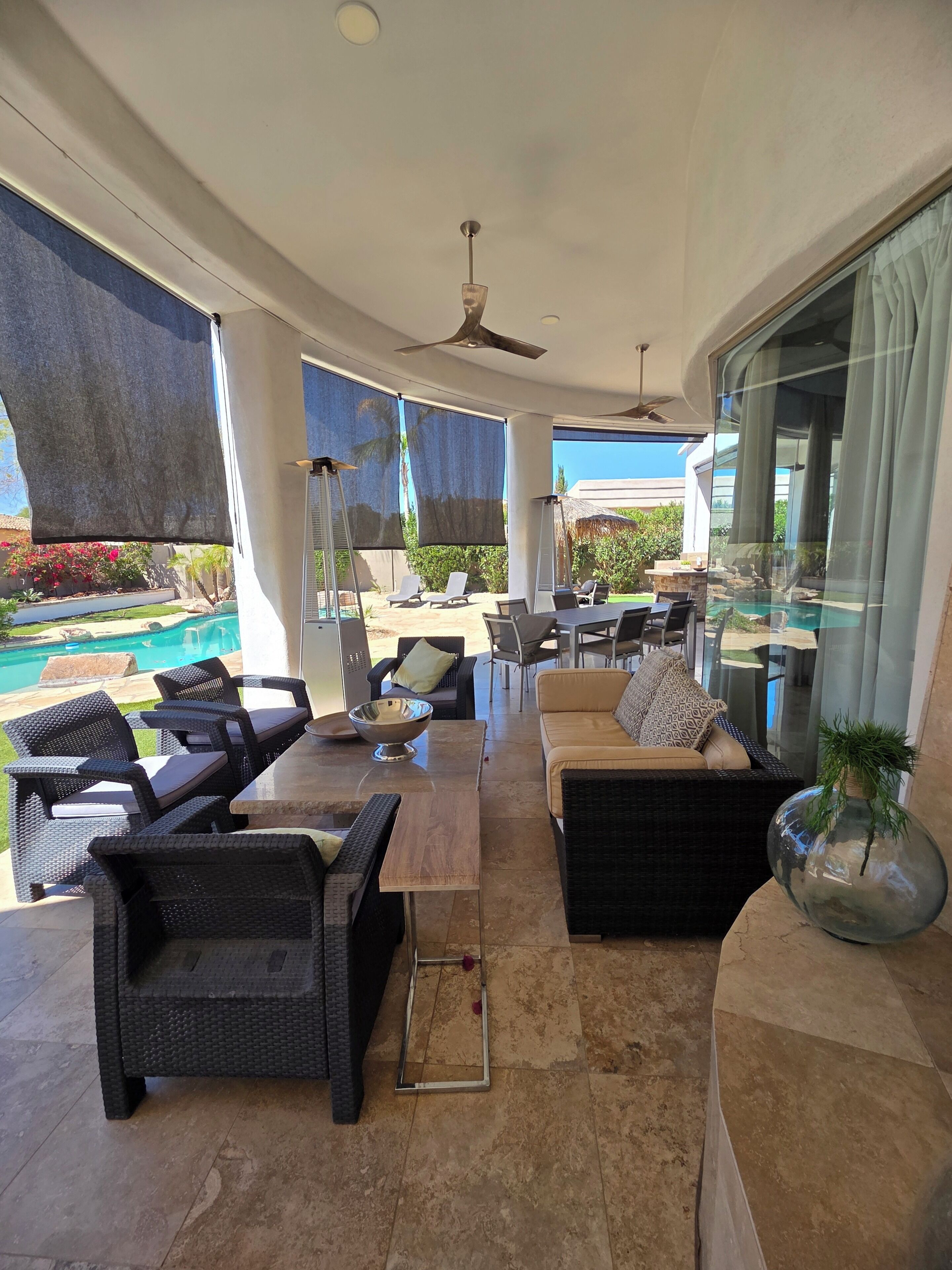 Outdoor dining