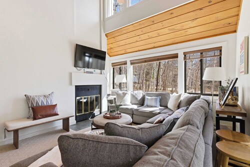 Loon Ridge House | 5BR + Two Fireplaces