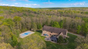 Exterior - Mountaintop Cabin|Game Room|Pickleball (Elliottsburg)