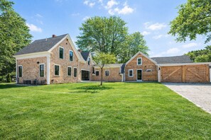 Exterior - Capeside: 540-O Vintage Luxury in Orleans (Orleans)