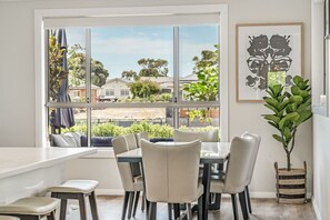 Dining - Lazy Days at Lake DayZ—Serene Waterfront Escape (Victor Harbor)