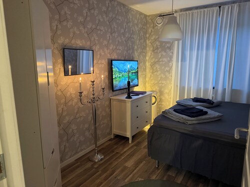 Lovely 1-bedroom apartment with AC in charming Garsnas