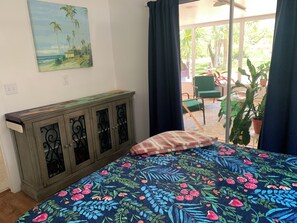 2 bedrooms, free WiFi, bed sheets - 2-bedroom house with acreage in tranquil Aripeka-Spring Hill area with AC (Spring Hill)