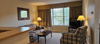 1-bedroom condo with sleeper sofa at Jiminy Peak Mountain Resort, Hancock, MA