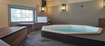 Year-round fun!  Condo at Jiminy Peak in the Country Inn.  Relax and enjoy!