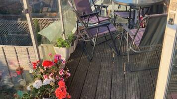 Room, 1 Bedroom | Balcony
