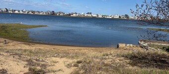 Private beach, waterfront, rustic 3 BR cottage - Plum Island, MA "Longer rental"