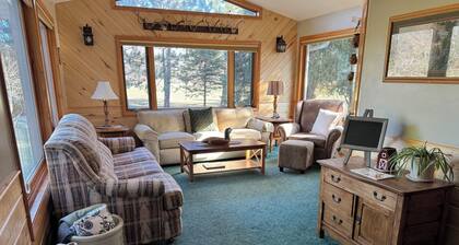 Cozy 3-bedroom farmhouse 20 minutes from Ashland access to ATV trail