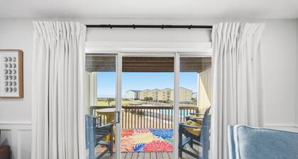 Surf City Luxury Condo · Ocean Views · Pool