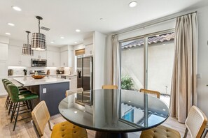 Dining - Furnished Patio + Putting Green: La Quinta Home (La Quinta)